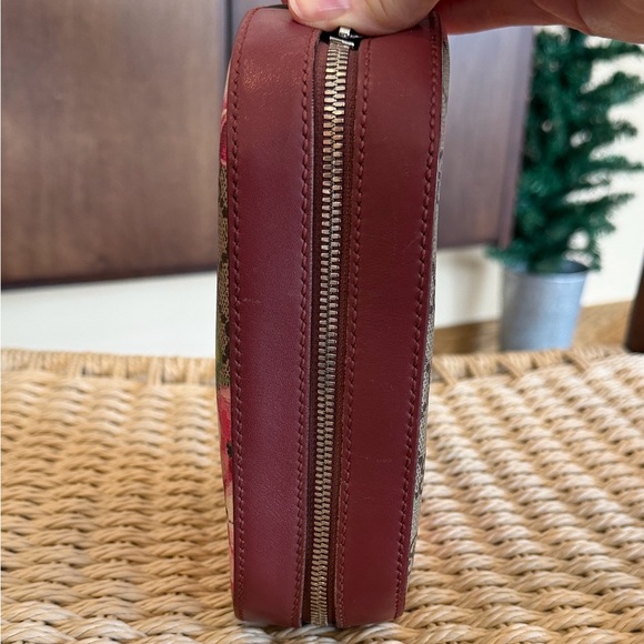 Gucci Pink Floral GG Supreme Leather & Canvas Crossbody Bag - Picture 4 of 13